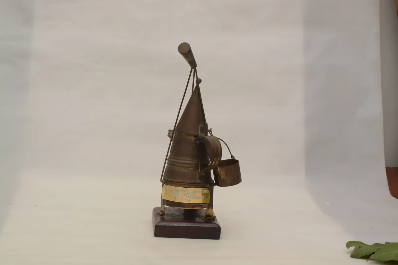 Bajuni coffee jug / Buli la kahawa